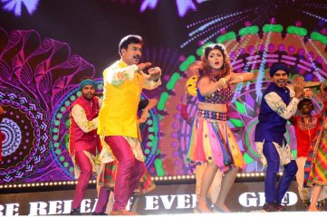 Maharshi Movie Pre Release Event